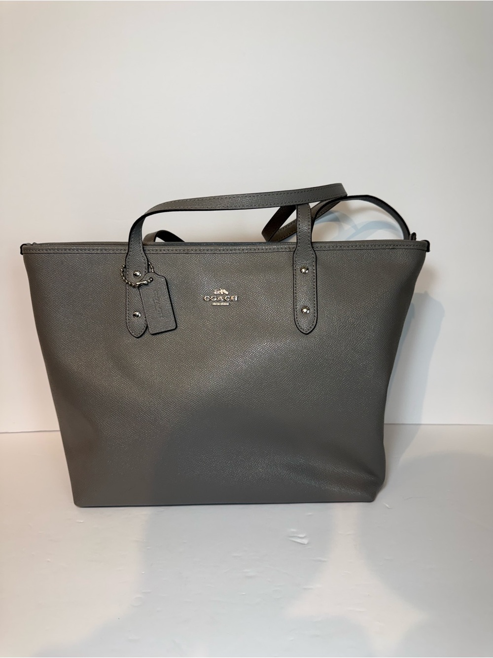 Coach NY  Authentic Crossgrain Leather City Zip Tote Handbag F58846 Grey